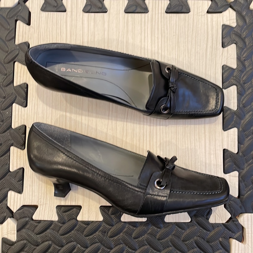 Bandalino black kitten heel - leather look new 6 1/2